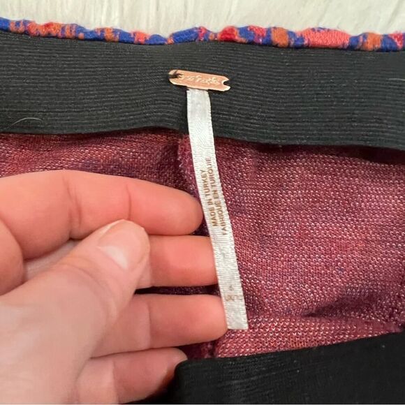 Free People Ikat Tribal Printed Pull On Knit Cropped Flare Pants Size 6 - Picture 7 of 9